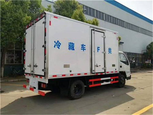 大型6.8米冷藏車 東風(fēng)天錦與廂長(zhǎng)5.9米瓜果保鮮車的全面解讀